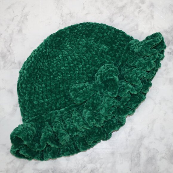HAND CRAFTED Hat Crochet Bucket Chenille Winter Full Ruffle Green Wide Brim - Picture 6 of 13